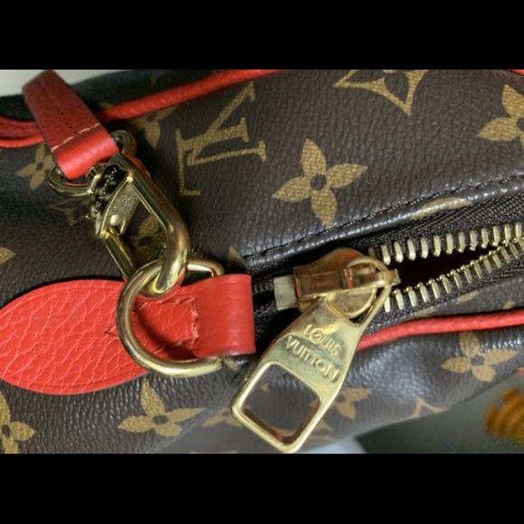 Authentic Louis Vuitton - Picture 6 of 12